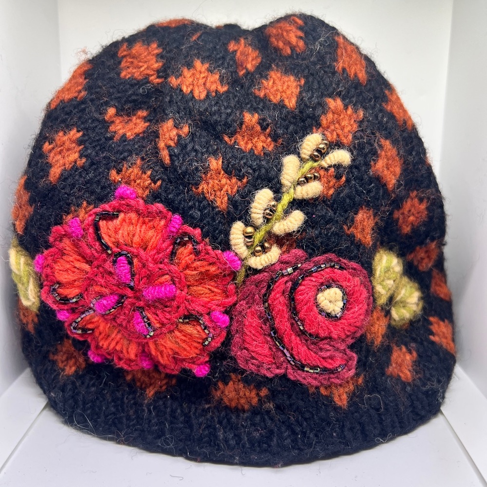 NWT French Knot Wool and Mohair Hat in Josephine